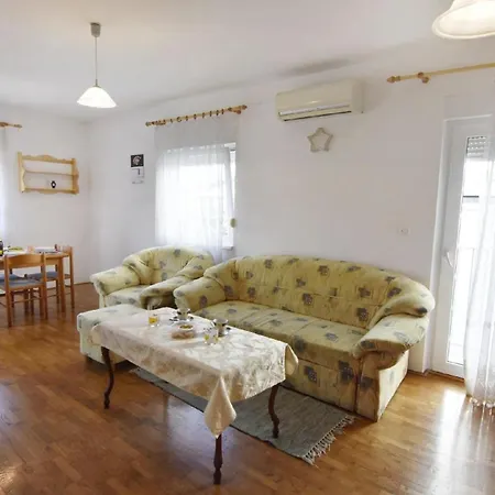 Apartment Komfortable In Strandnähe